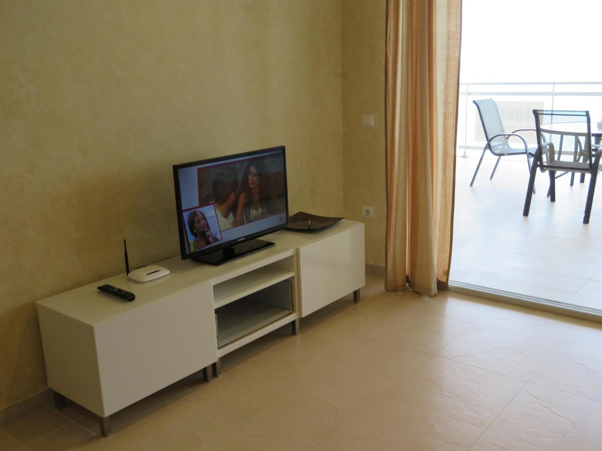 شقة Edessa - Mondrian Lux Sea View أوروبيسا ذيل مار الغرفة الصورة